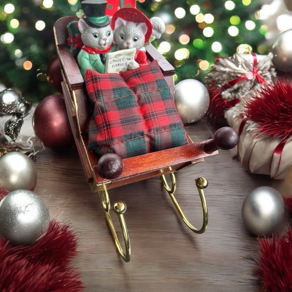 Vintage RARE HTF Enesco "Sleigh Ride" mice in sleight, figure, wind up music box - Picture 2 of 9